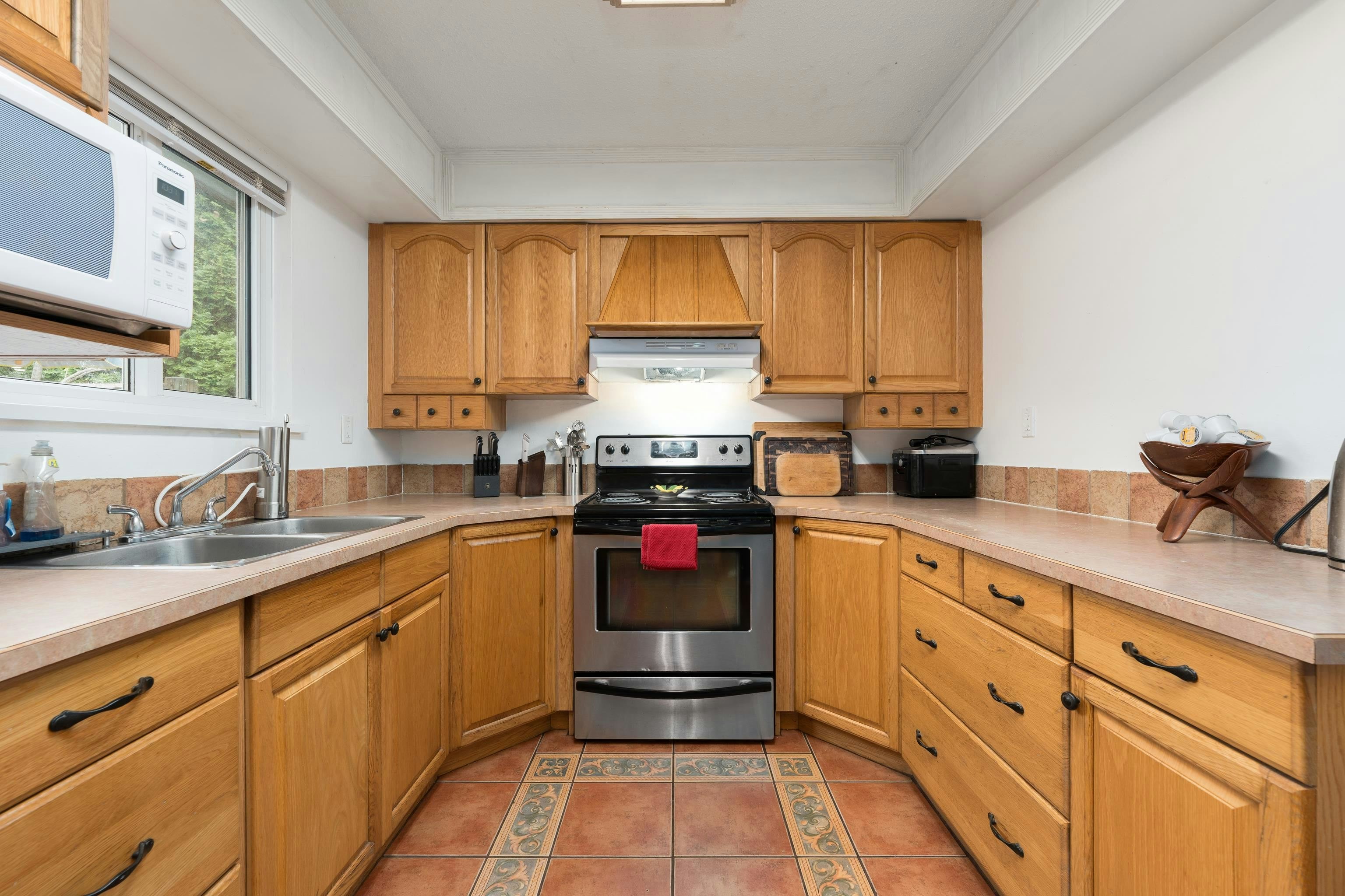 22702 123 Avenue, Maple Ridge, BC, V2X 4E4 - 18