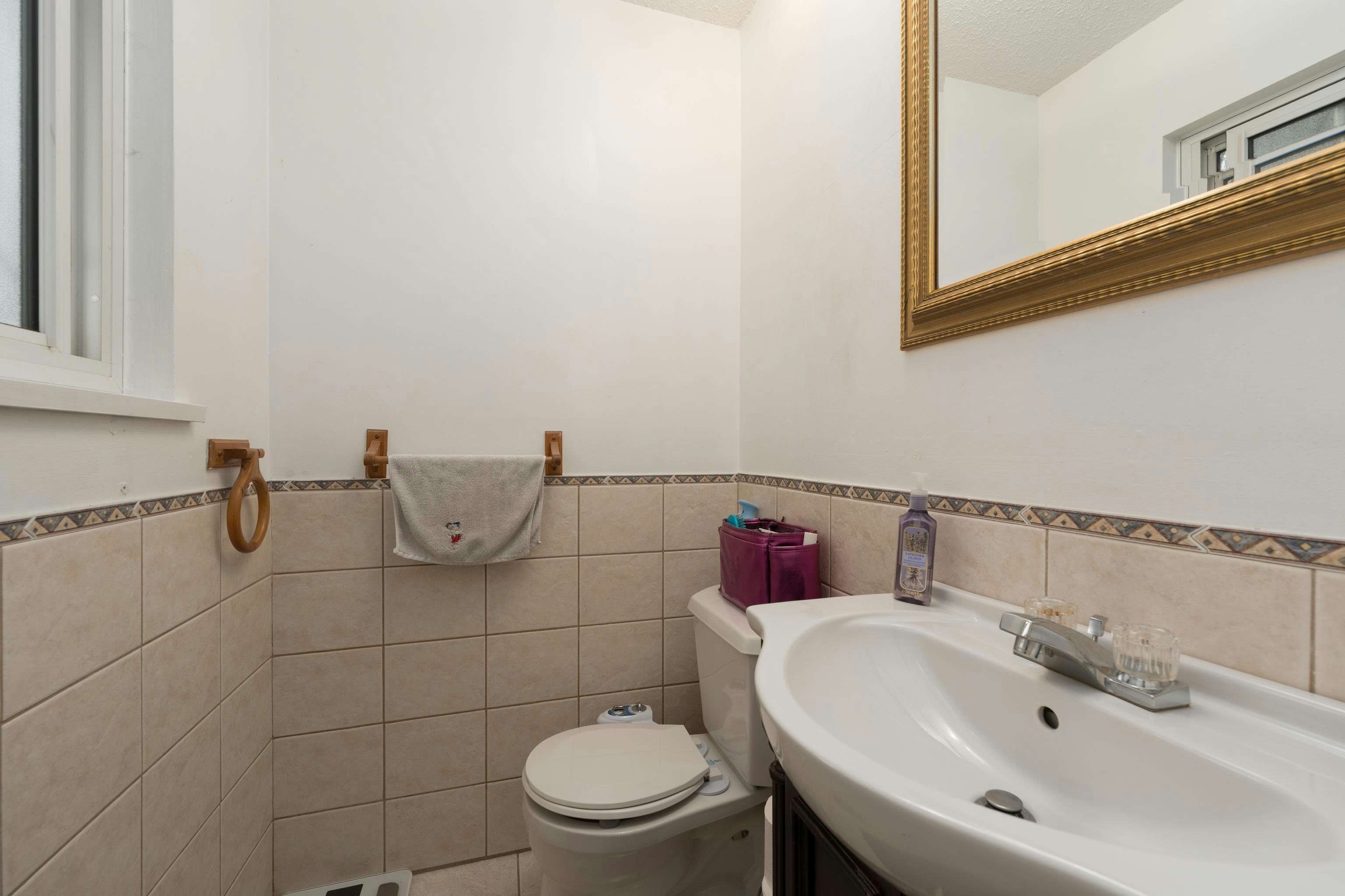 22702 123 Avenue, Maple Ridge, BC, V2X 4E4 - 22