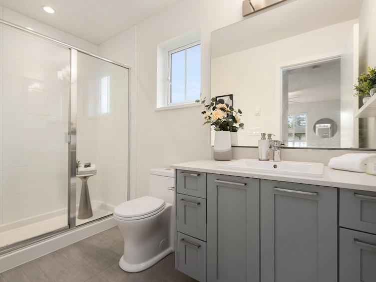 1305-16433 Watson Drive, Surrey, BC, V4N 6R9 - 16
