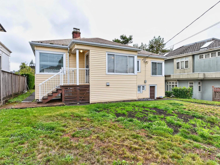 2345 W 18th Avenue, Vancouver, BC, V6L 1A7 - 30