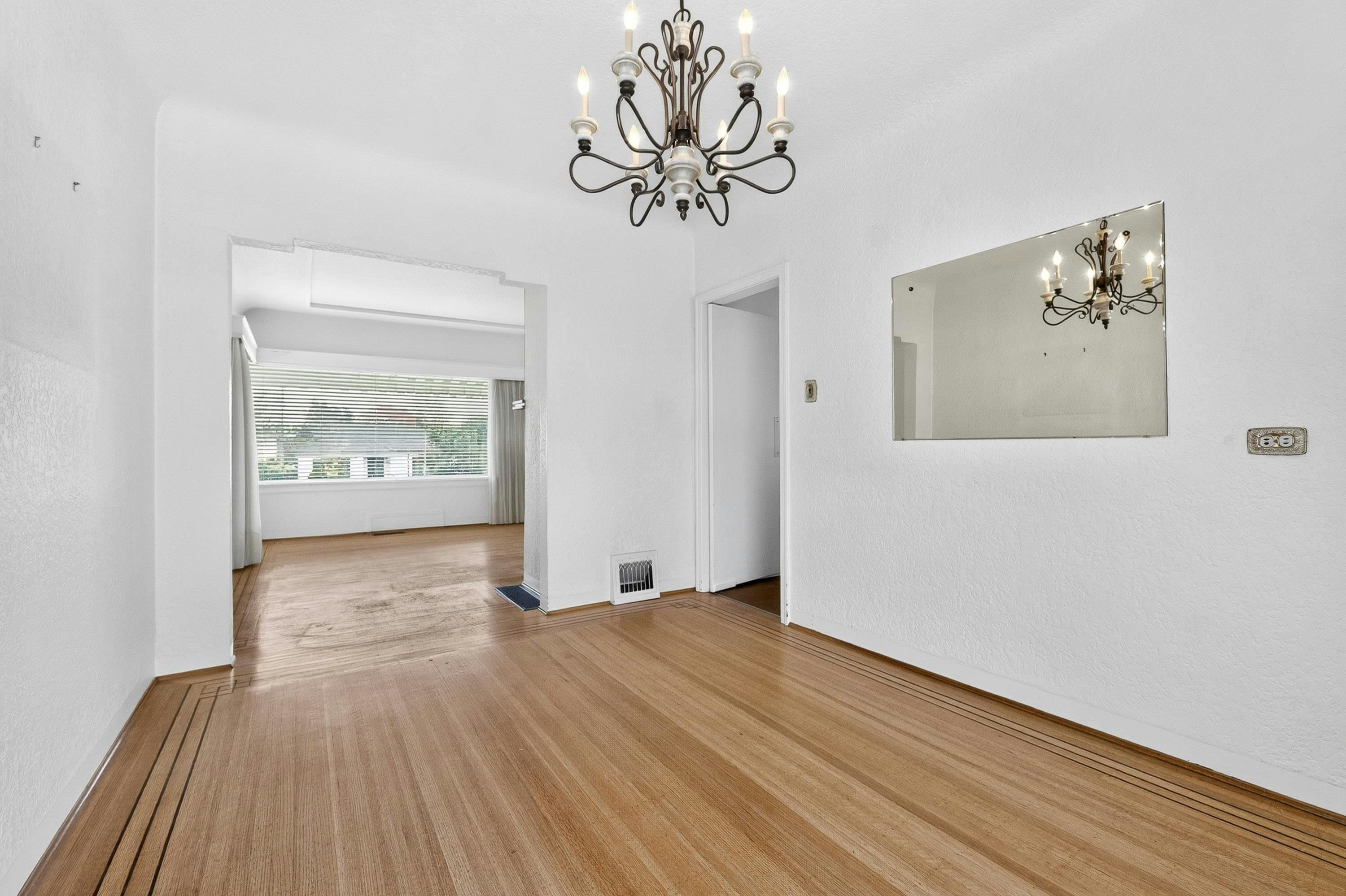 2345 W 18th Avenue, Vancouver, BC, V6L 1A7 - 11