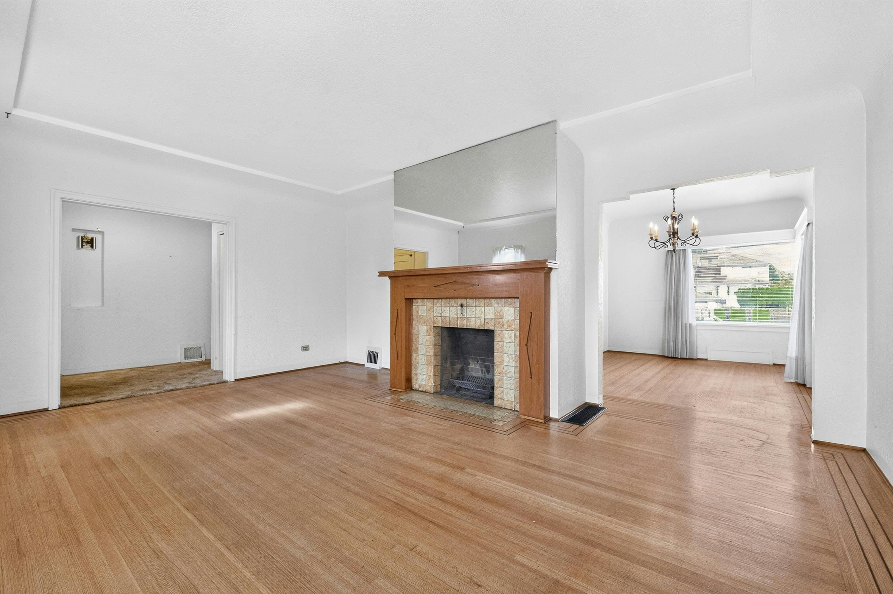 2345 W 18th Avenue, Vancouver, BC, V6L 1A7 - 10