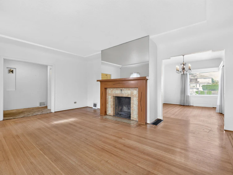 2345 W 18th Avenue, Vancouver, BC, V6L 1A7 - 10