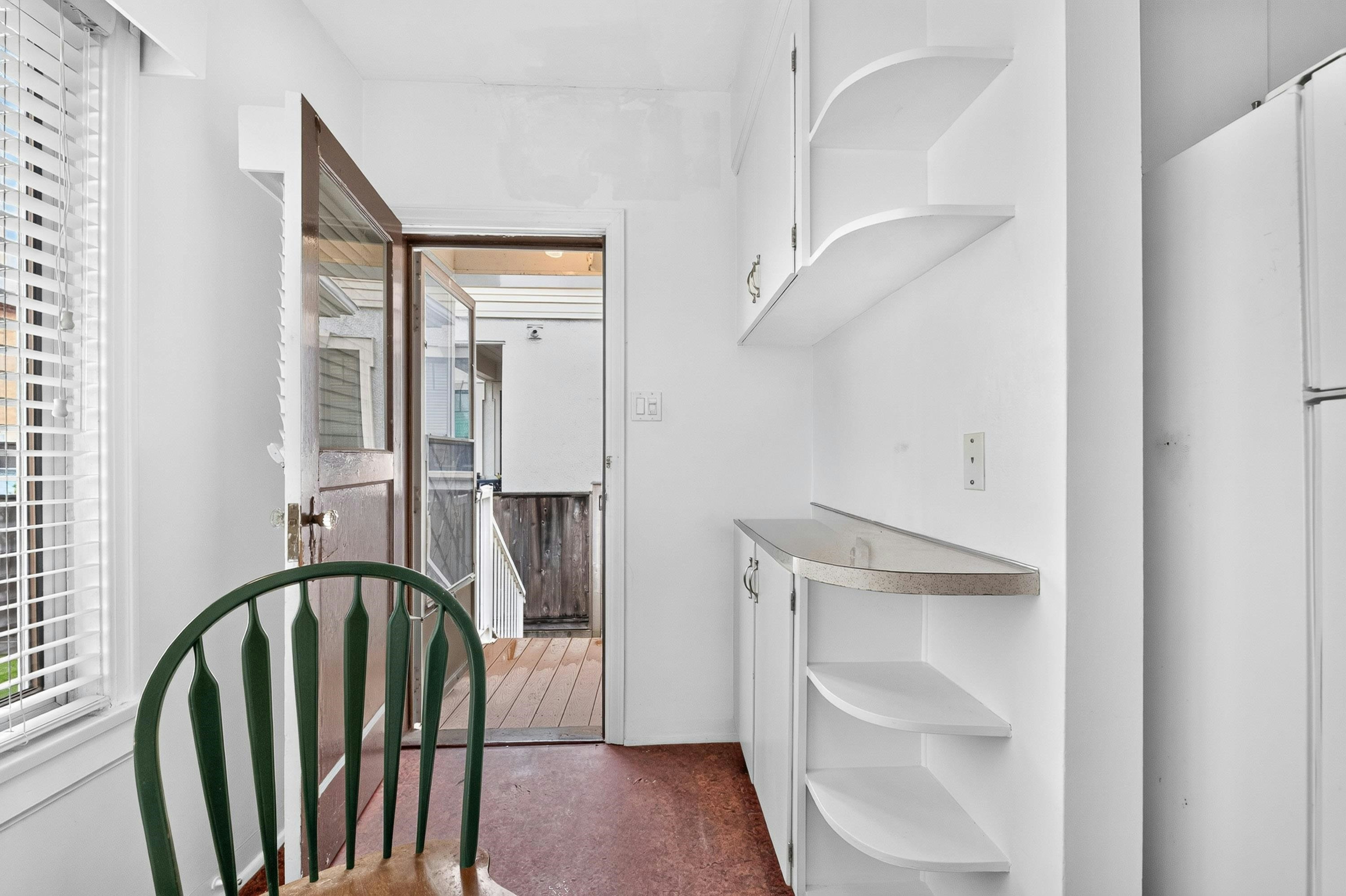 2345 W 18th Avenue, Vancouver, BC, V6L 1A7 - 14