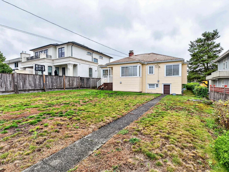 2345 W 18th Avenue, Vancouver, BC, V6L 1A7 - 37