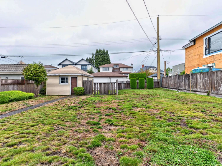 2345 W 18th Avenue, Vancouver, BC, V6L 1A7 - 34