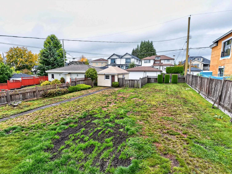 2345 W 18th Avenue, Vancouver, BC, V6L 1A7 - 31