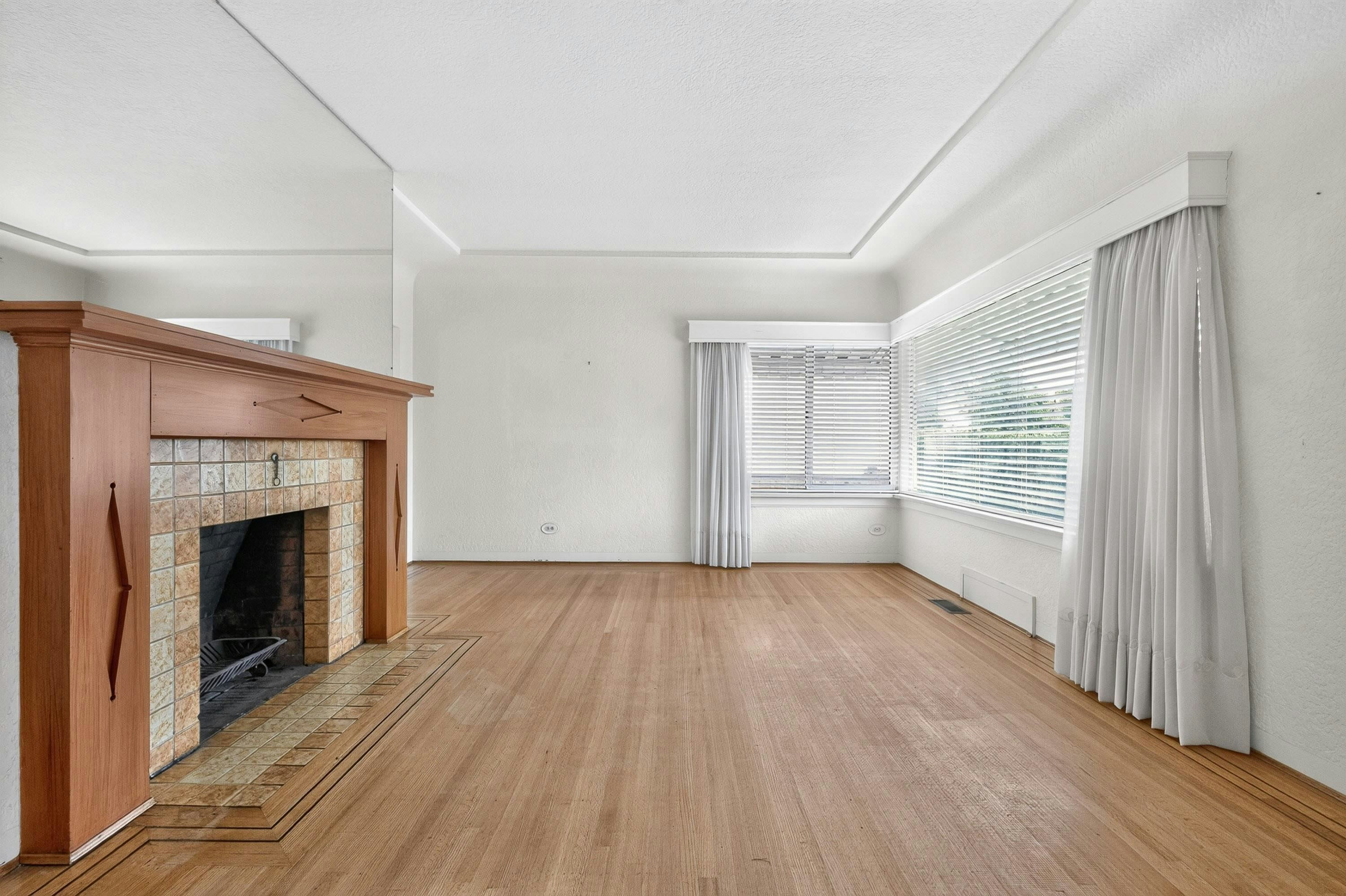 2345 W 18th Avenue, Vancouver, BC, V6L 1A7 - 7