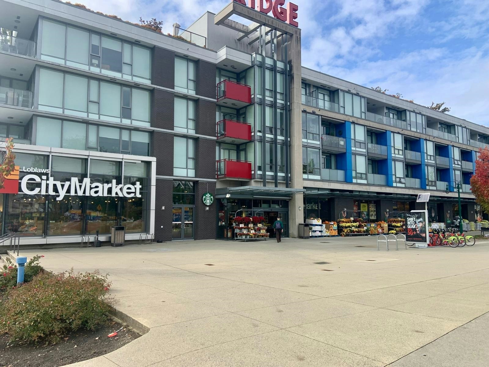 2345 W 18th Avenue, Vancouver, BC, V6L 1A7 - 39