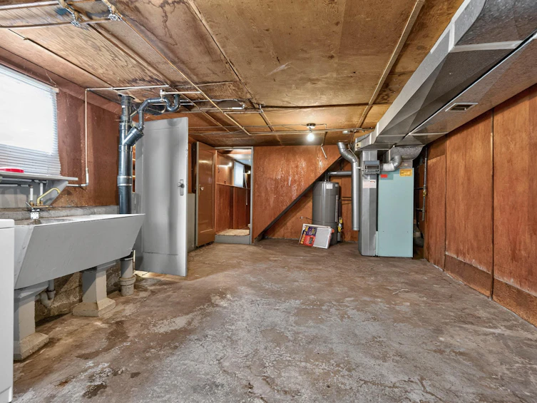 2345 W 18th Avenue, Vancouver, BC, V6L 1A7 - 26