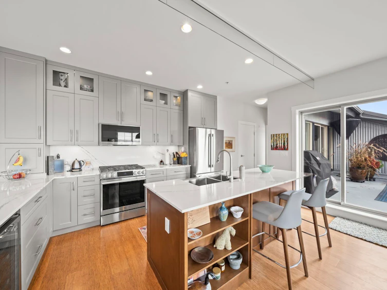 408-6233 London Road, Richmond, BC, V7E 3S3 - 6