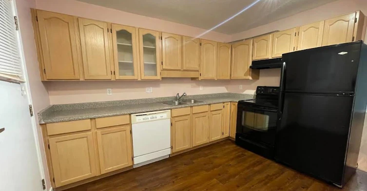 Suite-26458 33 Ave, Langley, BC, V4W 3E9 - 2