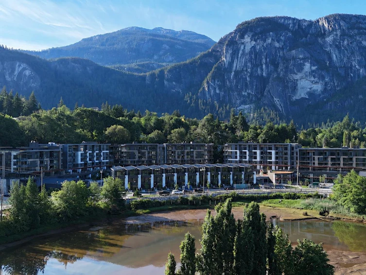 415-1500 Scott Crescent, Squamish, BC, V8B 1G5
