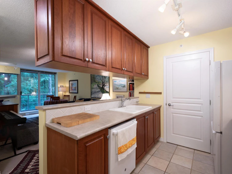 805-5639 Hampton Place, Vancouver, BC, V6T 2H6 - 2
