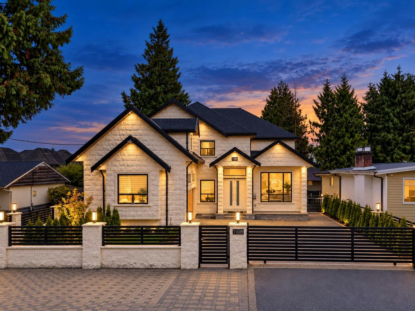 11689 96a Avenue, Surrey, BC, V3V 2A2