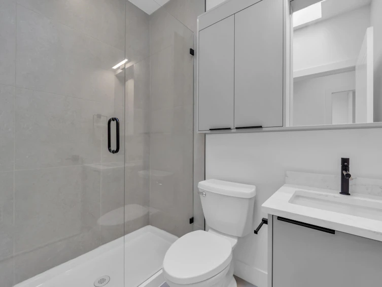 1-3438 Triumph Street, Vancouver, BC, V5K 1T8 - 17