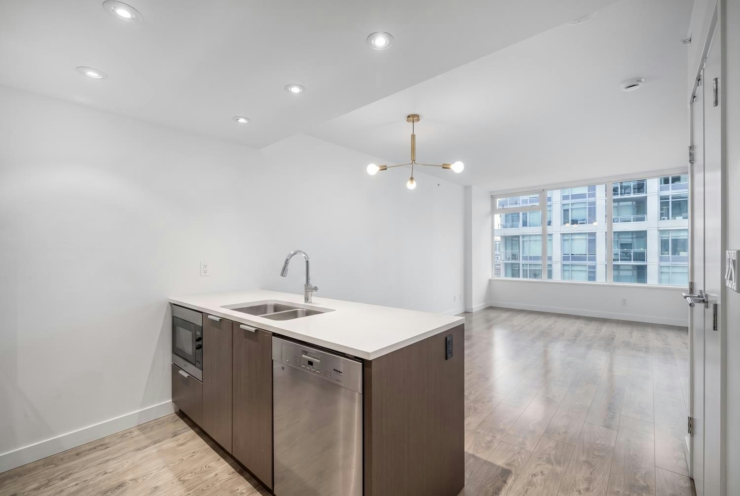 1210-110 Switchmen Street - 3
