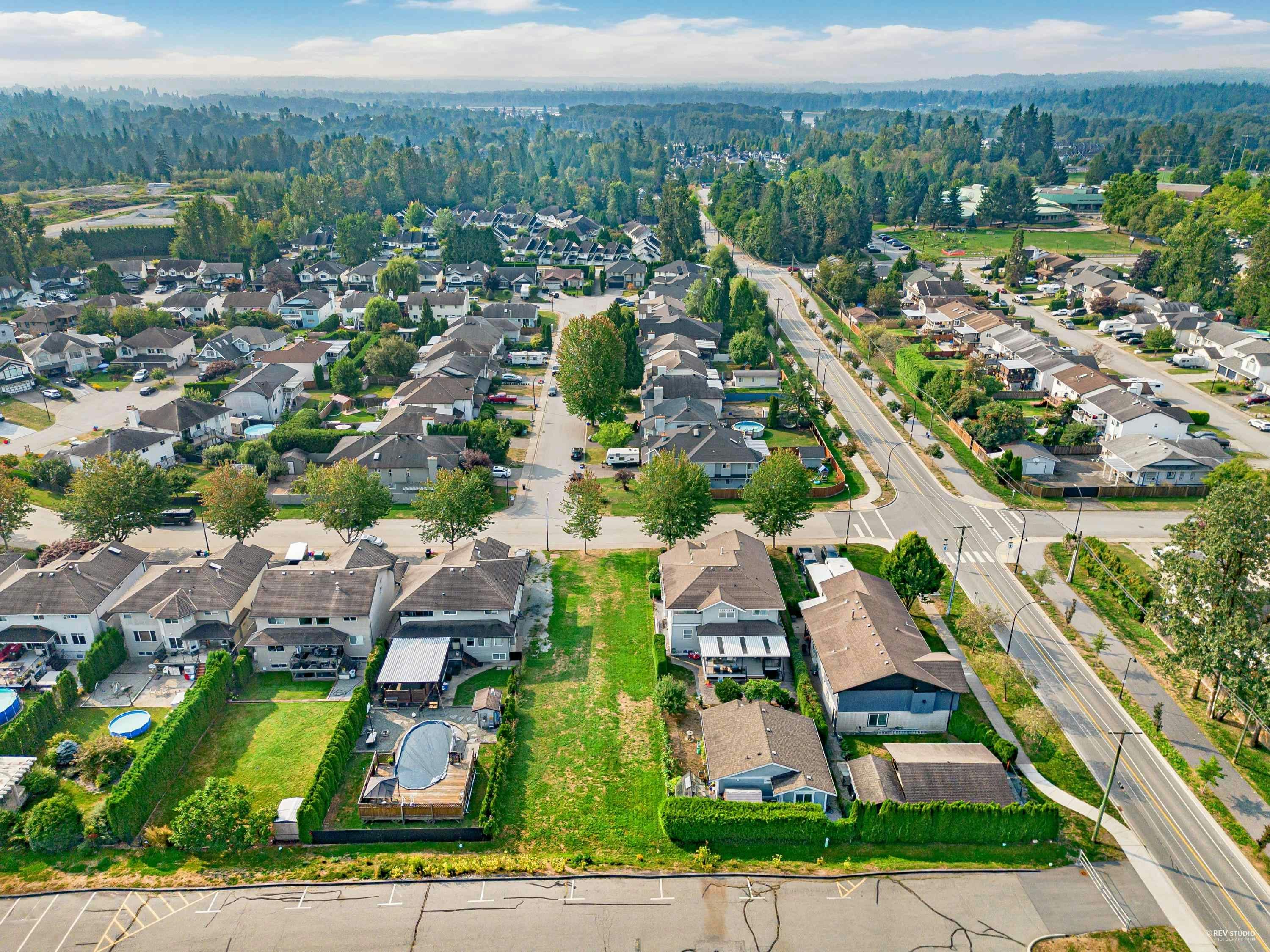 23217 117 Avenue, Maple Ridge, BC, V2X 7Z2 - 10