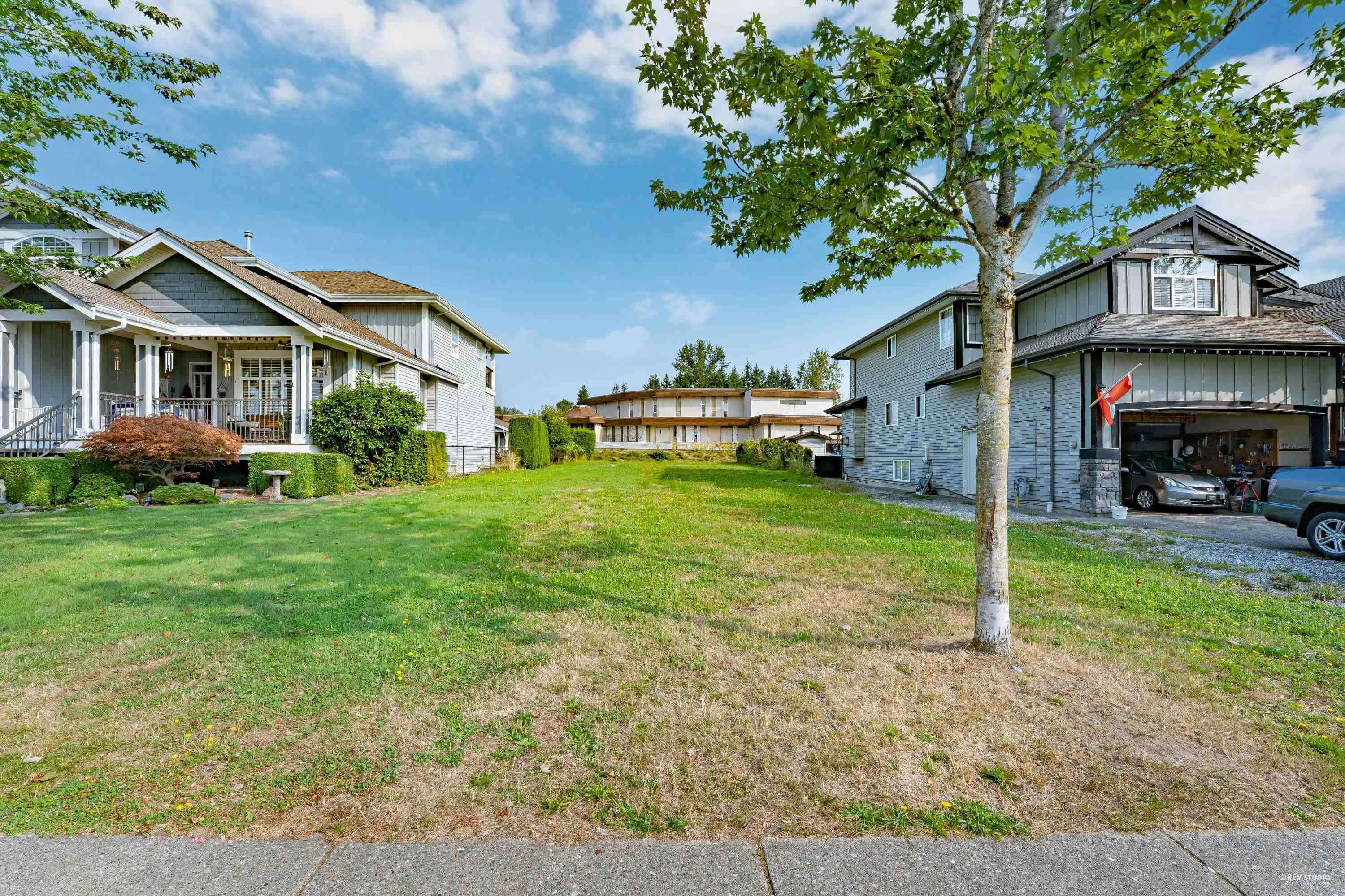 23217 117 Avenue, Maple Ridge, BC, V2X 7Z2