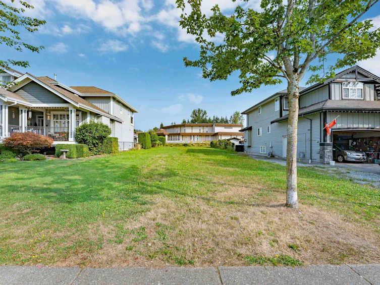 23217 117 Avenue, Maple Ridge, BC, V2X 7Z2