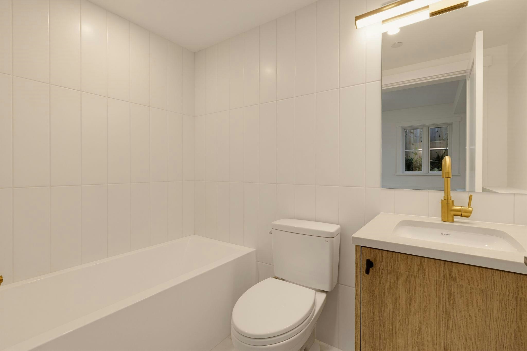 1-326 W 14th Street, North Vancouver, BC, V7M 1P6 - 33
