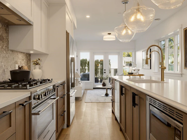 1-326 W 14th Street, North Vancouver, BC, V7M 1P6 - 3