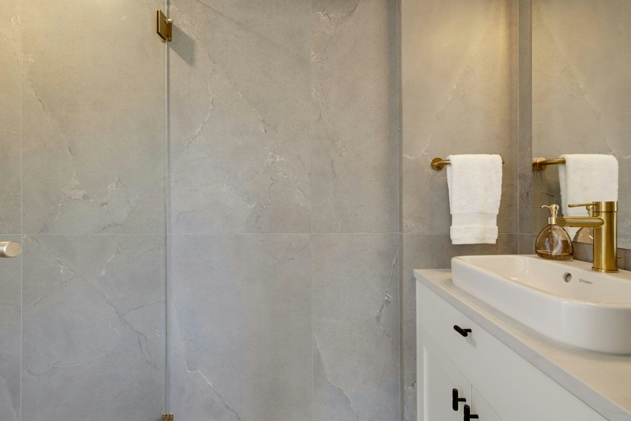 1-326 W 14th Street, North Vancouver, BC, V7M 1P6 - 21