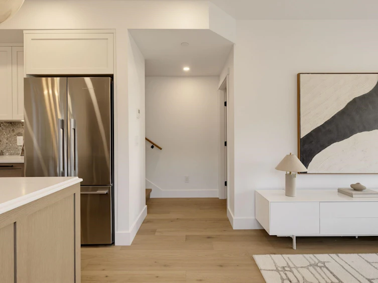 1-326 W 14th Street, North Vancouver, BC, V7M 1P6 - 4
