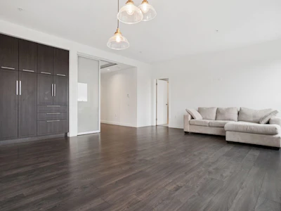 608-6677 Cambie Street - 2
