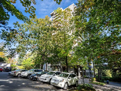 701-2060 Bellwood Avenue - 4