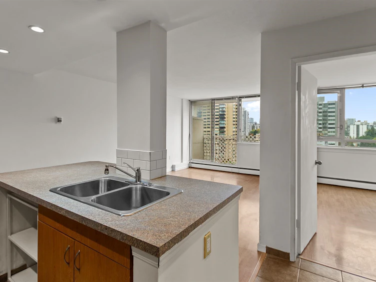 1501-1850 Comox Street, Vancouver, BC, V6G 1R3 - 5
