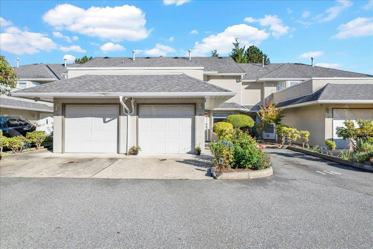 10-9926 151 Street, Surrey, BC, V3R 8C9