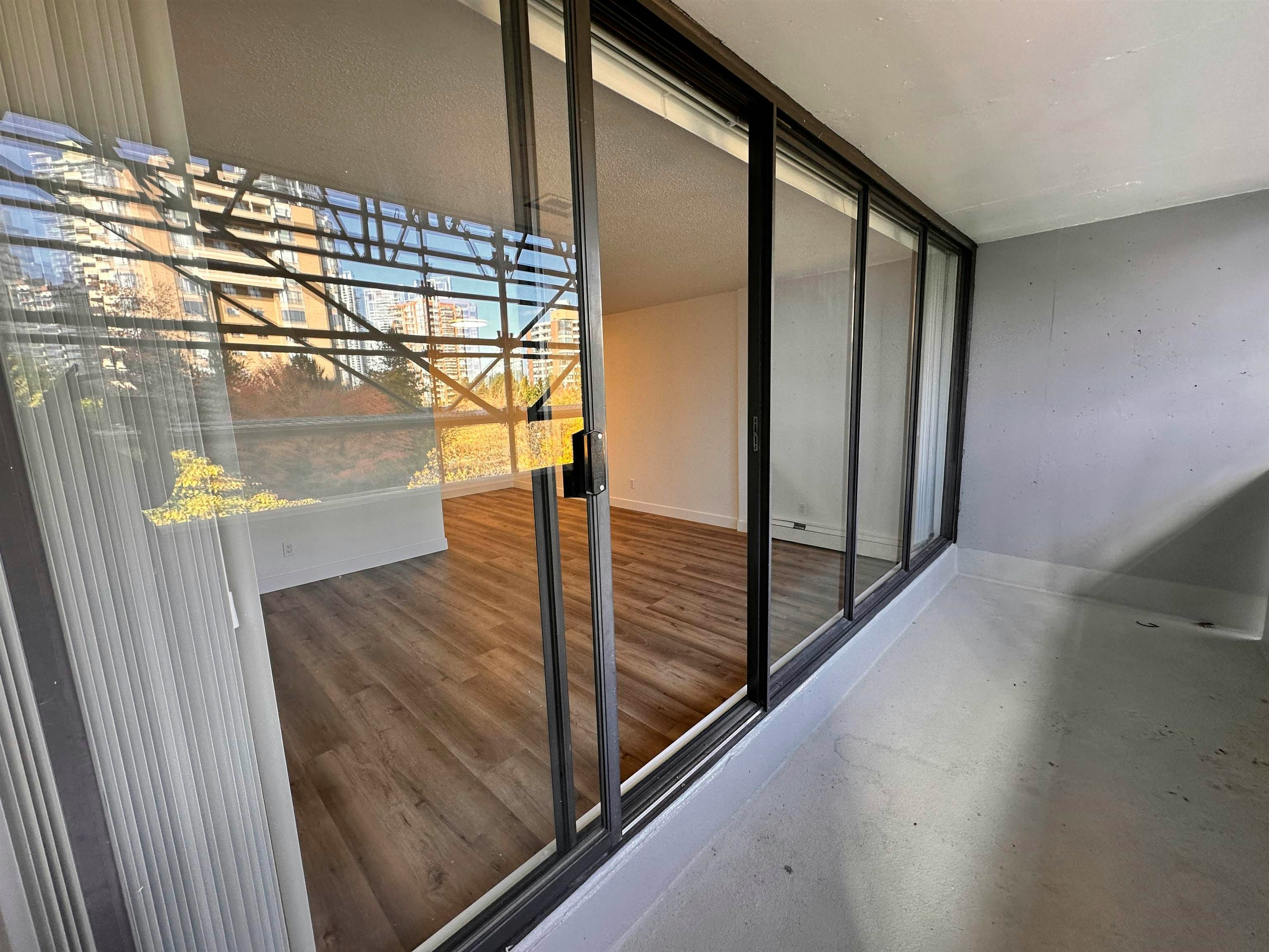 606-4200 Mayberry Street, Burnaby, BC, V5H 4A7 - 6