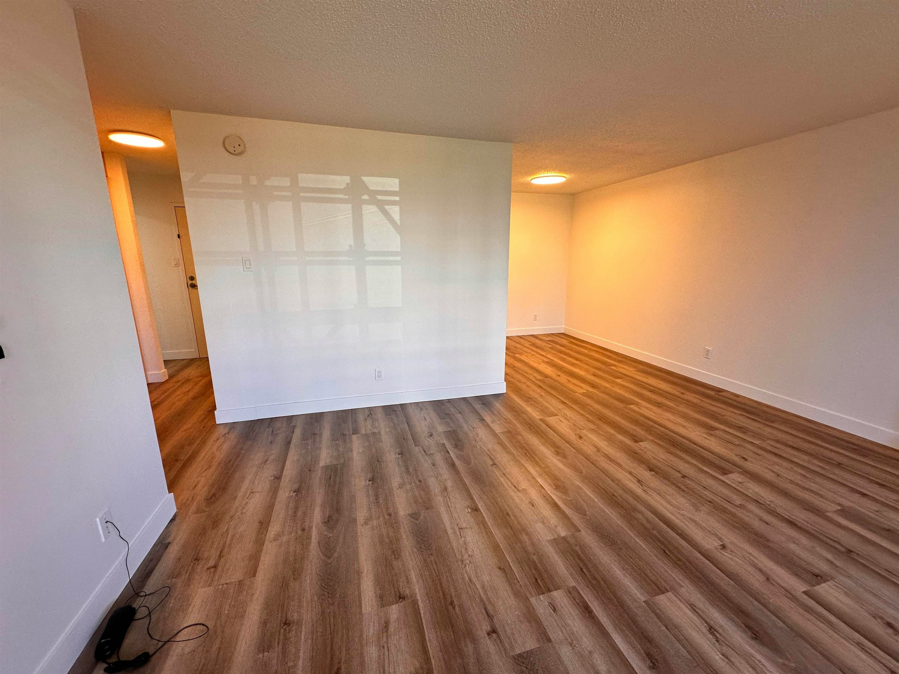 606-4200 Mayberry Street, Burnaby, BC, V5H 4A7 - 5