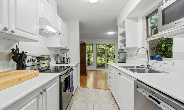 57-65 Foxwood Drive