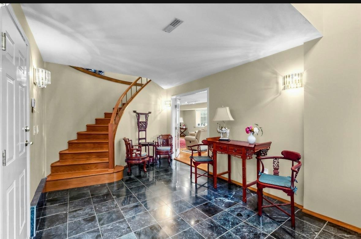8022 Lakefield Drive, Burnaby, BC, V5E 3W8 - 4