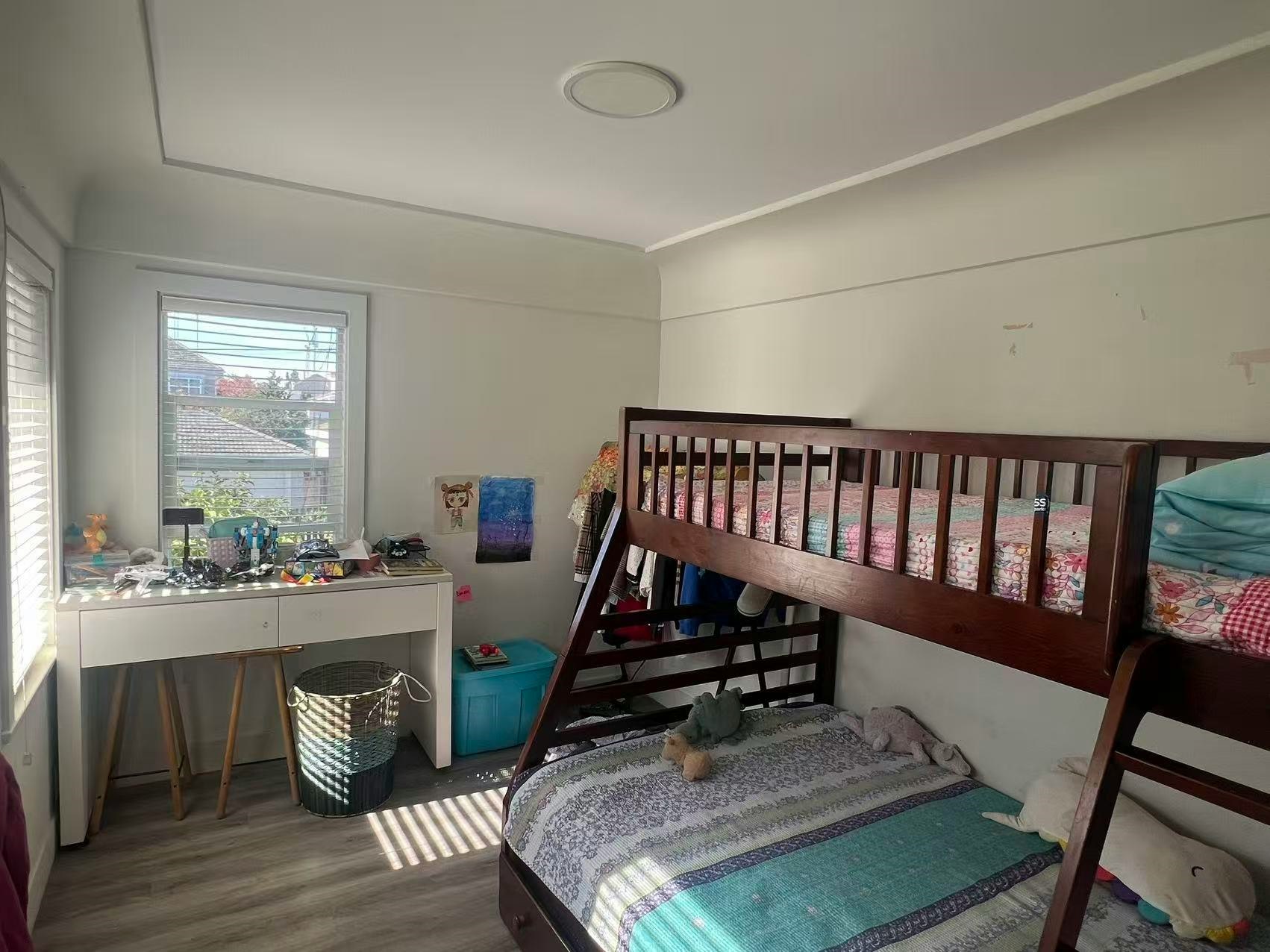 5491 Elizabeth Street, Vancouver, BC, V5X 3M3 - 8