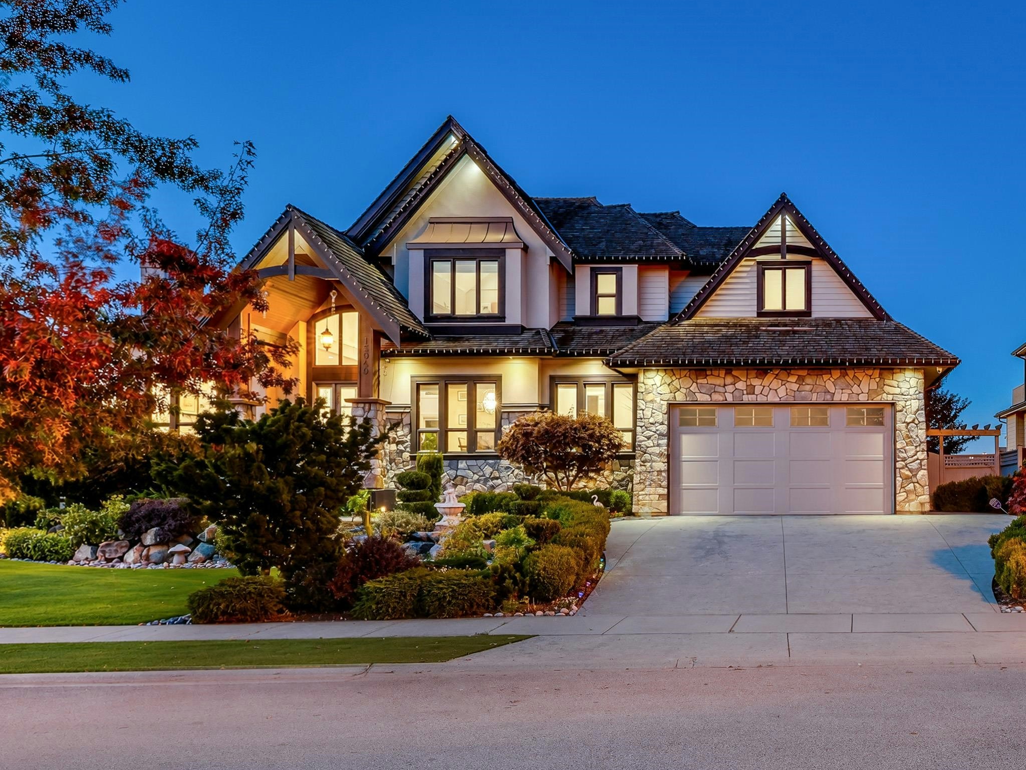 15949 39a Avenue, Surrey, BC, V3Z 0Y3