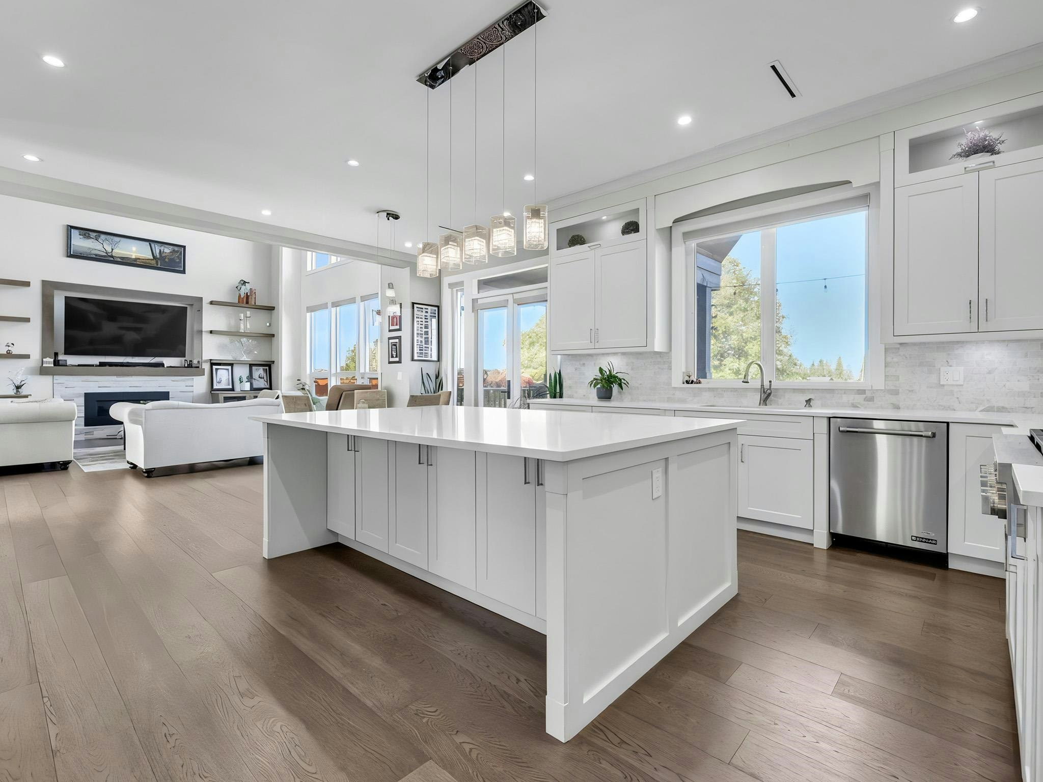 15949 39a Avenue, Surrey, BC, V3Z 0Y3 - 13