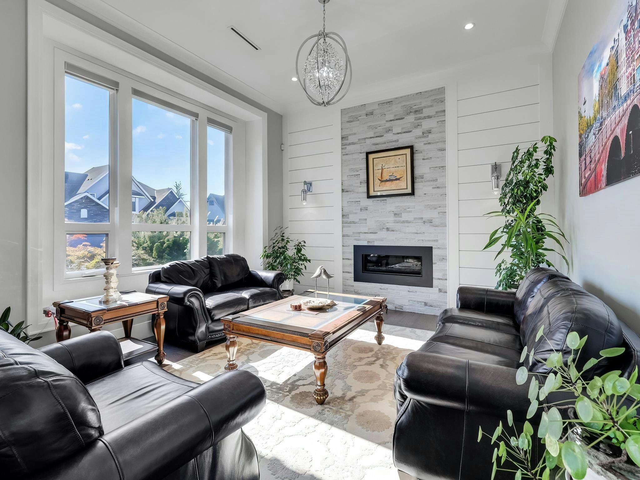 15949 39a Avenue - 2