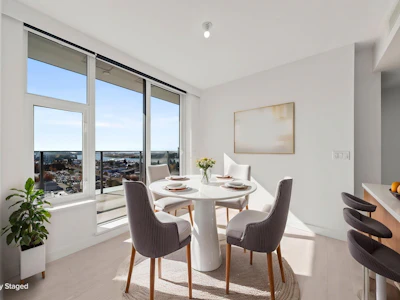 1401-8611 Hazelbridge Way - 3