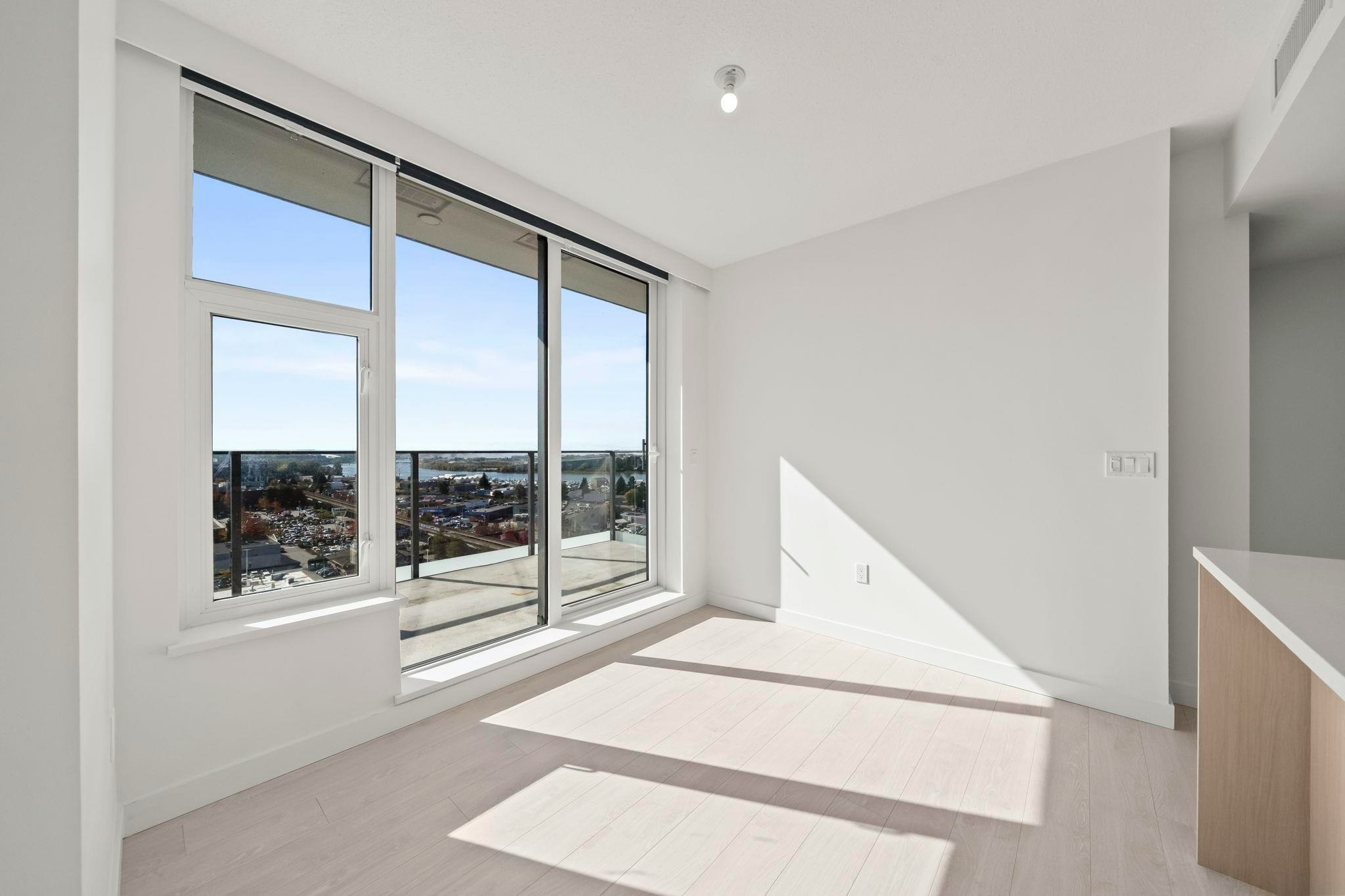 1401-8611 Hazelbridge Way - 4