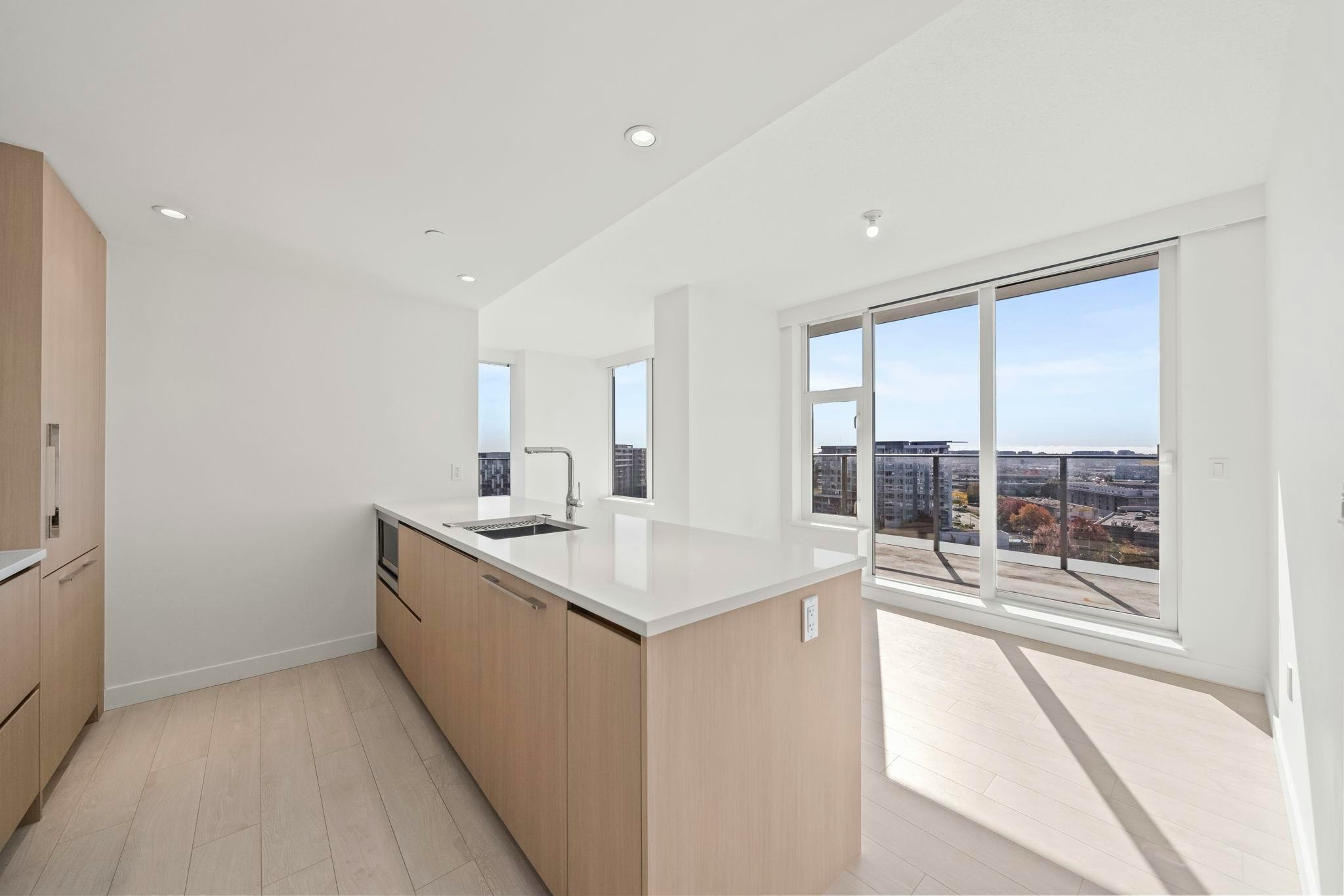 1401-8611 Hazelbridge Way - 5