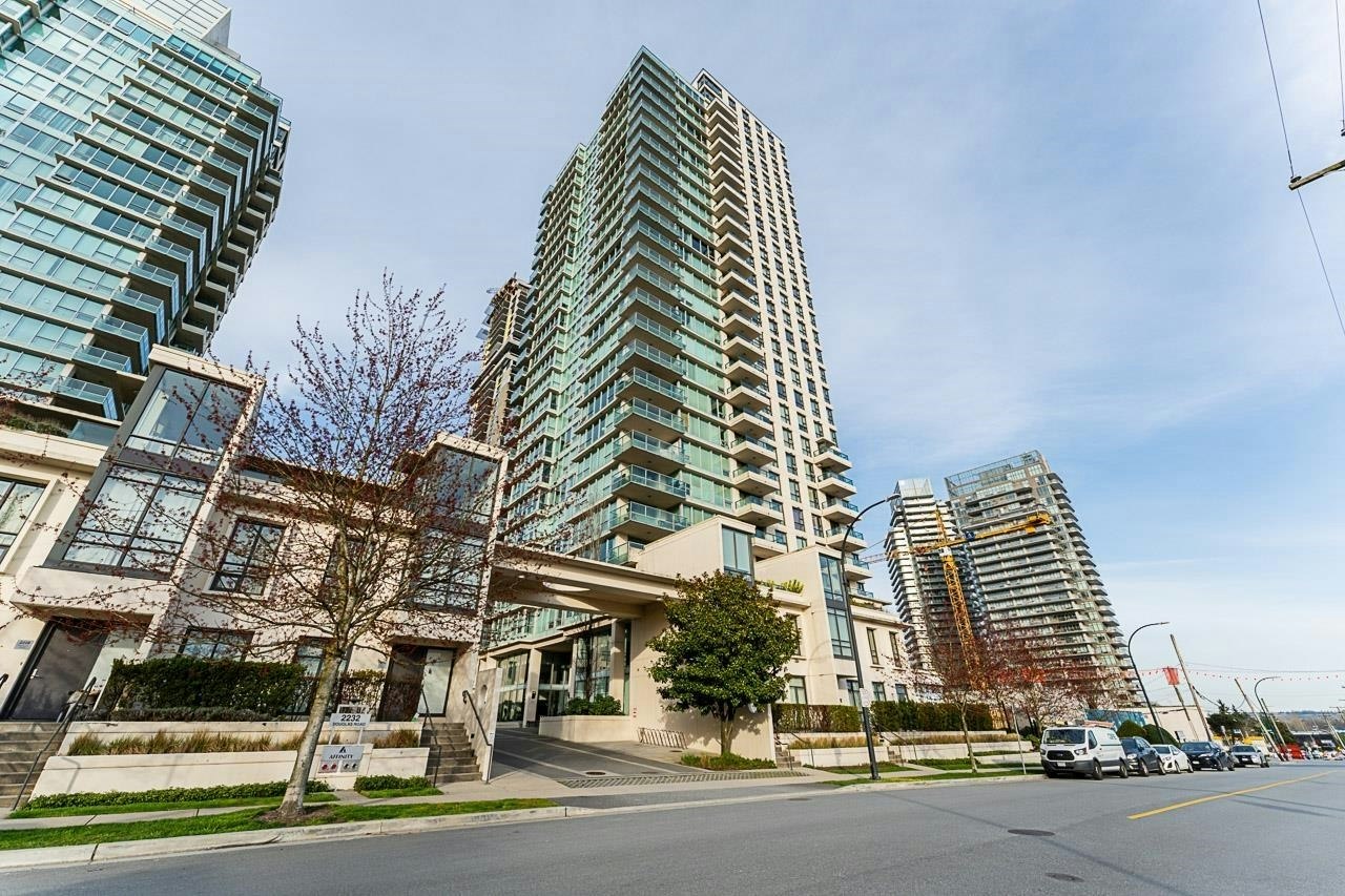905-2232 Douglas Road, Burnaby, BC, V5C 0G9