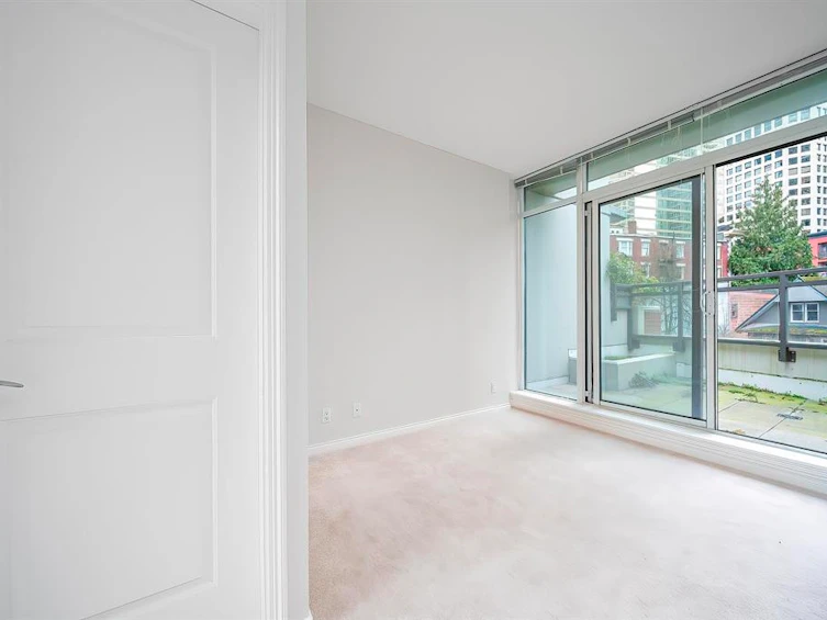 303-1211 Melville Street, Vancouver, BC, V6E 0A7 - 17