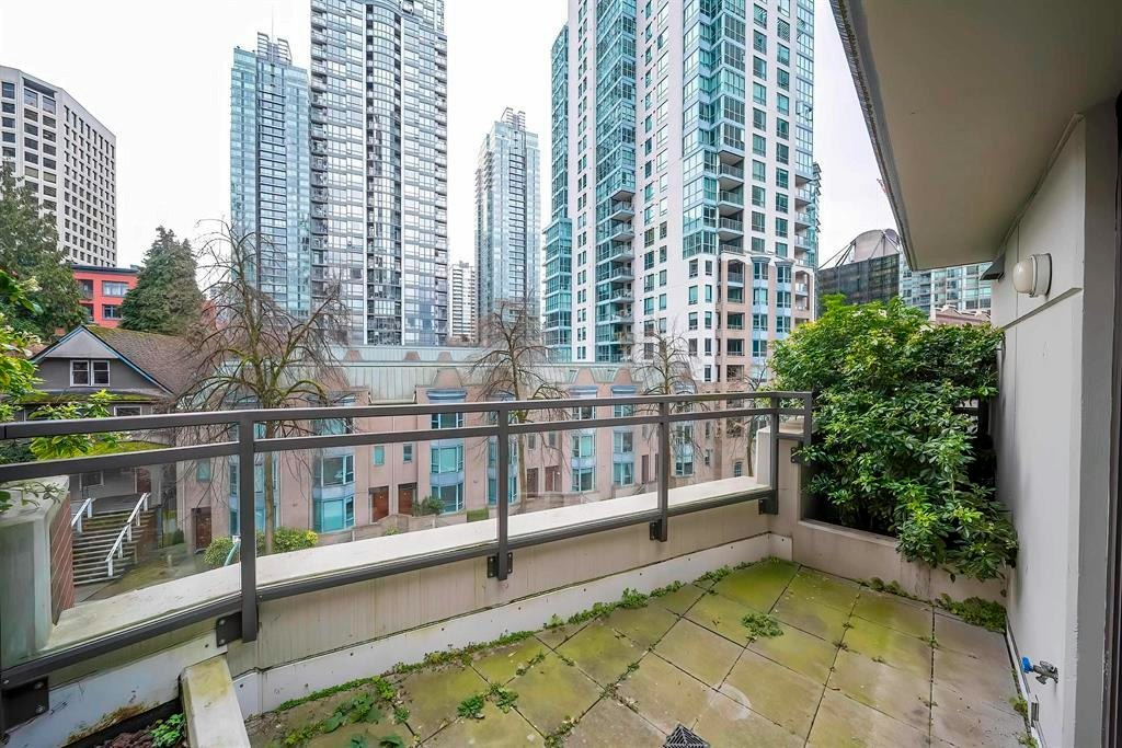303-1211 Melville Street, Vancouver, BC, V6E 0A7 - 25