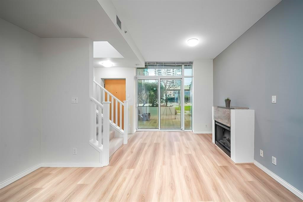303-1211 Melville Street - 5