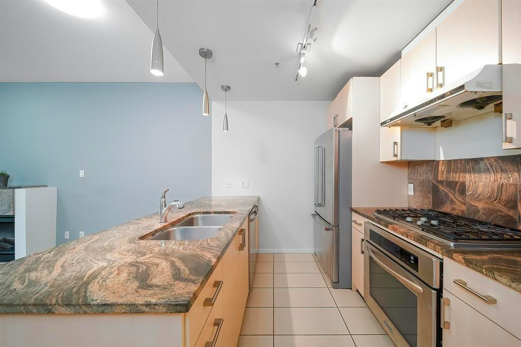 303-1211 Melville Street, Vancouver, BC, V6E 0A7 - 10