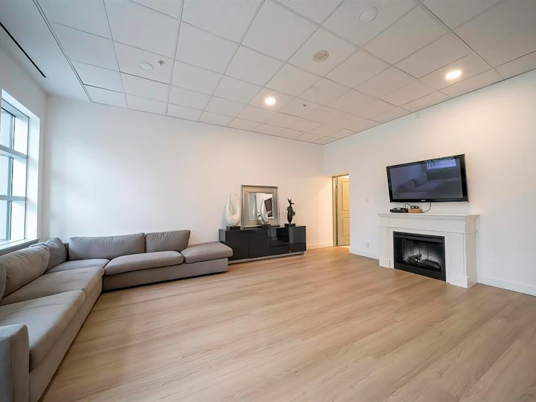 303-1211 Melville Street, Vancouver, BC, V6E 0A7 - 30