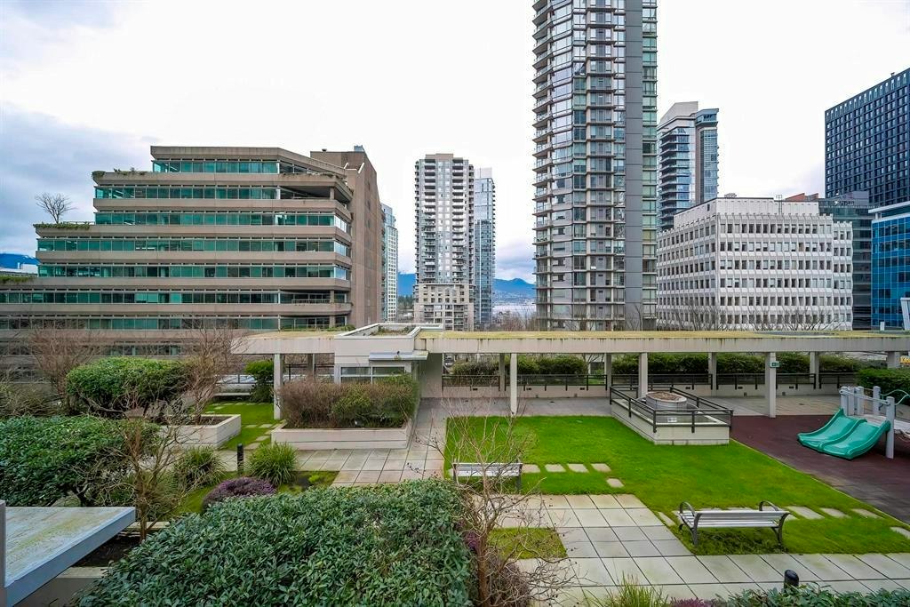 303-1211 Melville Street, Vancouver, BC, V6E 0A7 - 26